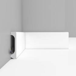 Плинтус напольный DECOMASTER D235ДМ (80*17*2000мм)